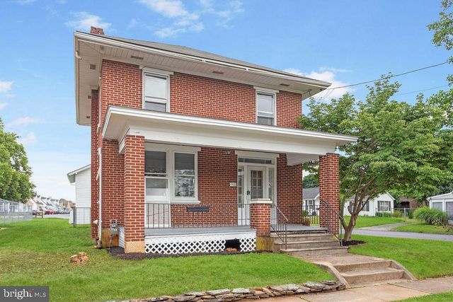 2101 W PHILADELPHIA ST, York, PA 17404