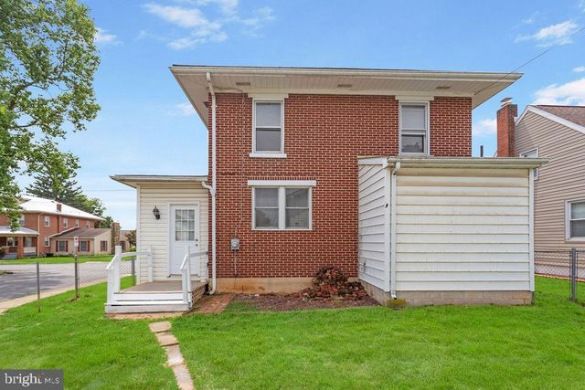 2101 W PHILADELPHIA ST, York, PA 17404