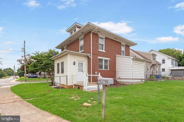 2101 W PHILADELPHIA ST, York, PA 17404