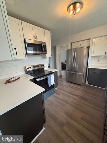 2101 W PHILADELPHIA ST, York, PA 17404