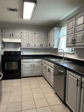 2028 County Road 4720, Leonard, TX 75452