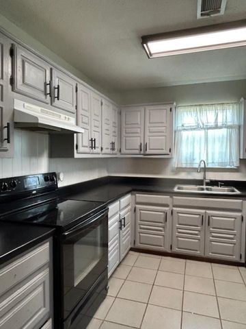 2028 County Road 4720, Leonard, TX 75452