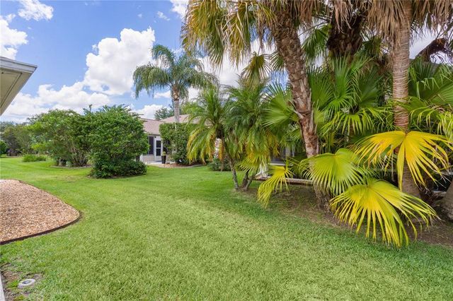 1813 CARYLE LANE, The Villages, FL 32162