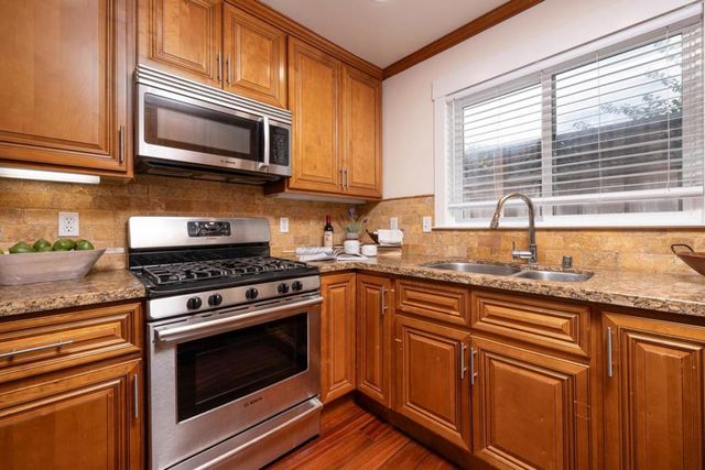 737 Myrtle Street, Redwood City, CA 94061