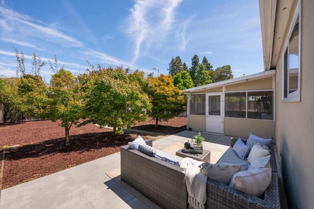 737 Myrtle Street, Redwood City, CA 94061