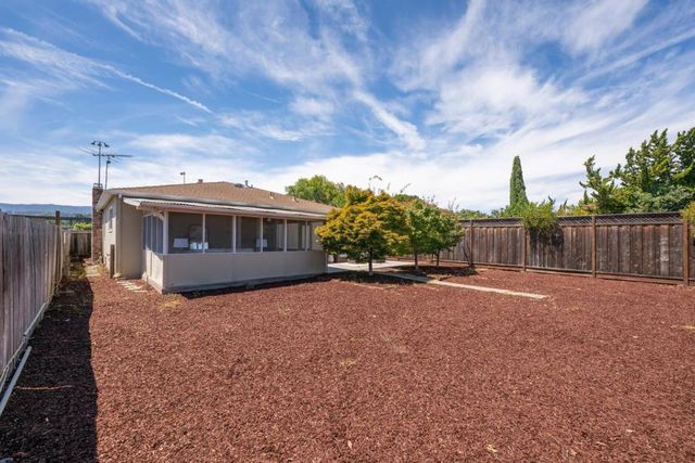 737 Myrtle Street, Redwood City, CA 94061