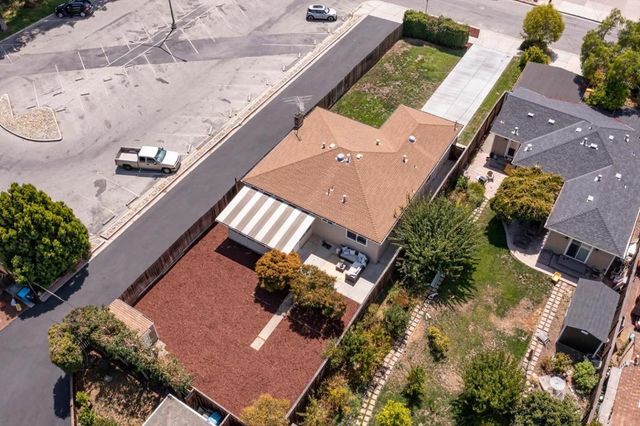 737 Myrtle Street, Redwood City, CA 94061