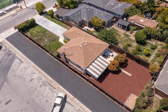 737 Myrtle Street, Redwood City, CA 94061