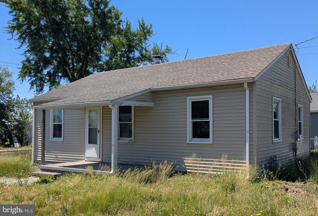 1106 FIRST AVE, Seabrook, NJ 08302