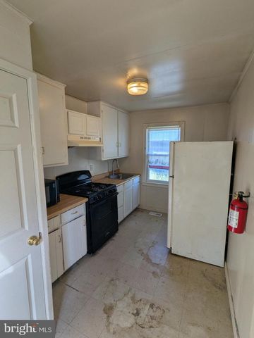 1106 FIRST AVE, Seabrook, NJ 08302