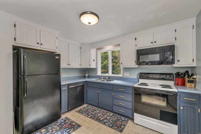 21 Percy Drive, Wolfeboro, NH 03894
