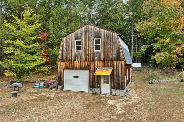 21 Percy Drive, Wolfeboro, NH 03894