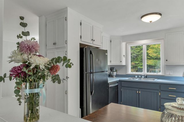 21 Percy Drive, Wolfeboro, NH 03894