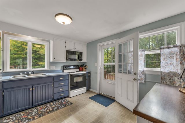 21 Percy Drive, Wolfeboro, NH 03894