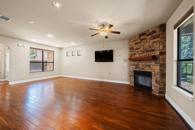 4332 Teravista Club DR 15, Round Rock, TX 78665