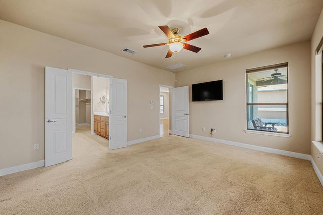 4332 Teravista Club DR 15, Round Rock, TX 78665