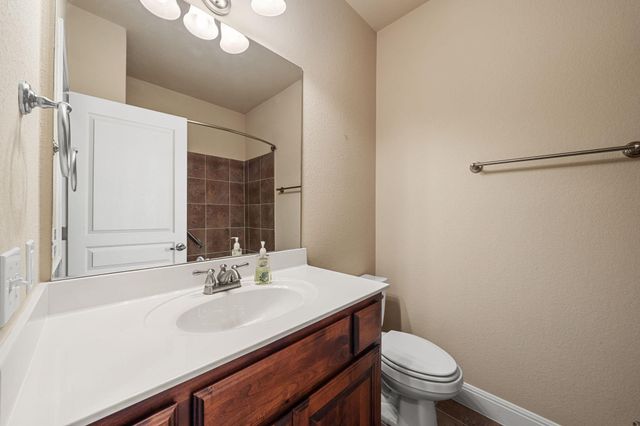 4332 Teravista Club DR 15, Round Rock, TX 78665
