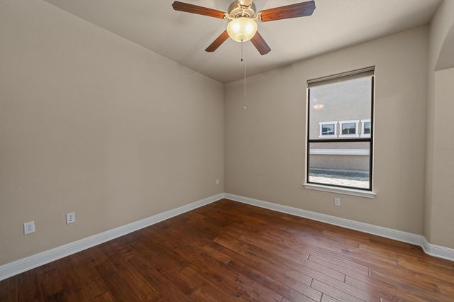 4332 Teravista Club DR 15, Round Rock, TX 78665
