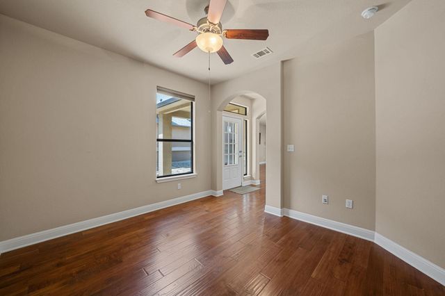 4332 Teravista Club DR 15, Round Rock, TX 78665