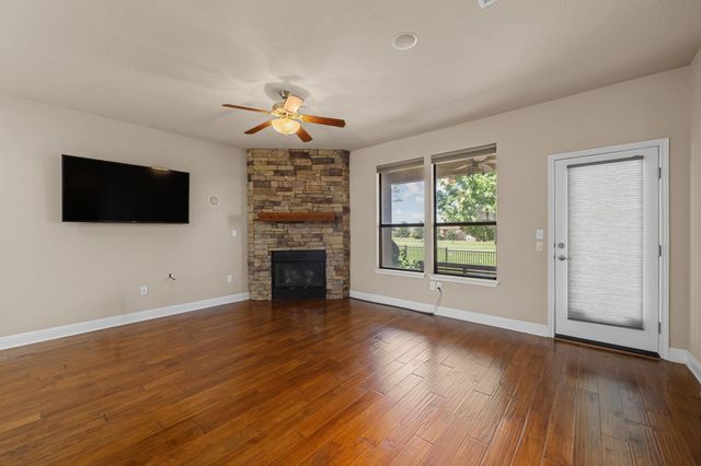 4332 Teravista Club DR 15, Round Rock, TX 78665