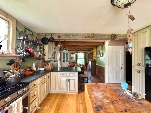 7907 Route 81, Oak Hill, NY 12460