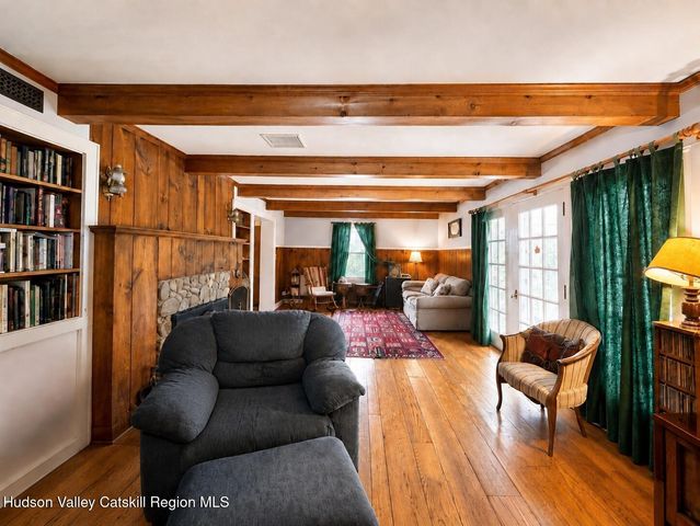 7907 Route 81, Oak Hill, NY 12460
