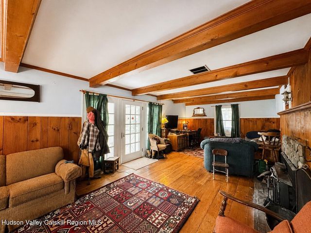 7907 Route 81, Oak Hill, NY 12460
