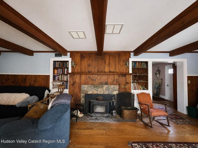7907 Route 81, Oak Hill, NY 12460