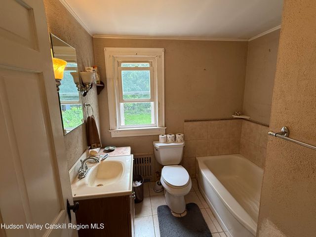 7907 Route 81, Oak Hill, NY 12460
