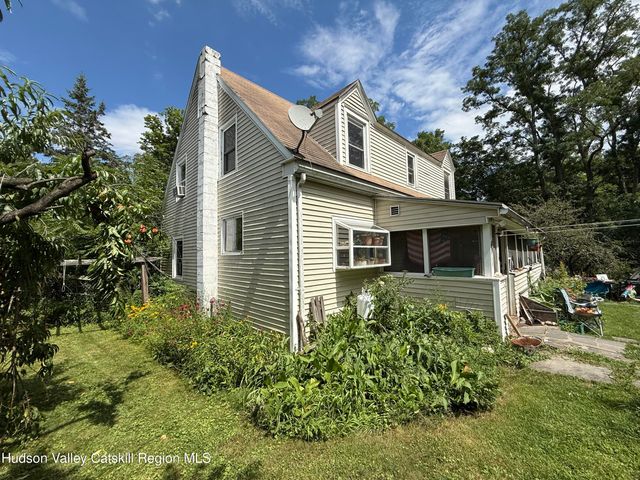 7907 Route 81, Oak Hill, NY 12460