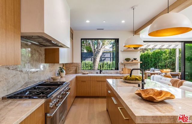 12136 Havelock Avenue, Culver City, CA 90230