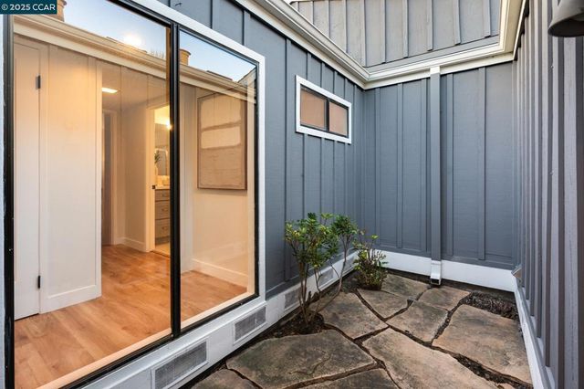 1942 Rancho Verde Circle E, Danville, CA 94526