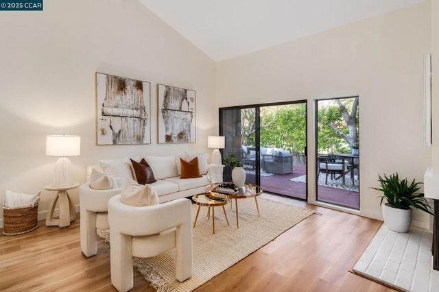 1942 Rancho Verde Circle E, Danville, CA 94526