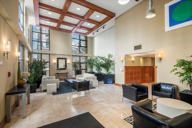 175 W Saint James Street 106, San Jose, CA 95110