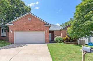 126 Mystic Avenue, Hollister, MO 65672