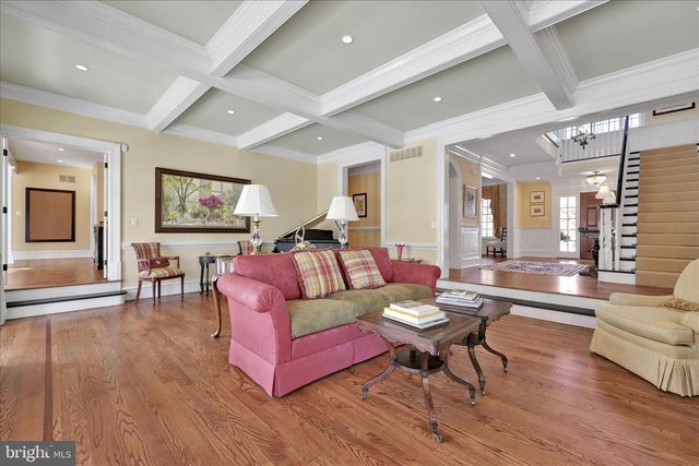 518 NEWTOWN RD, Berwyn, PA 19312