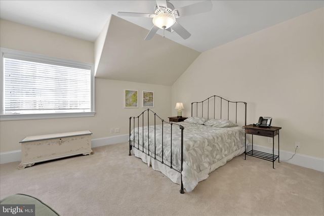 518 NEWTOWN RD, Berwyn, PA 19312