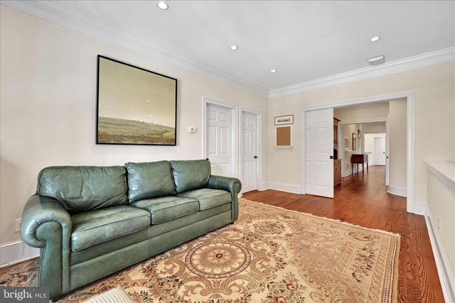 518 NEWTOWN RD, Berwyn, PA 19312