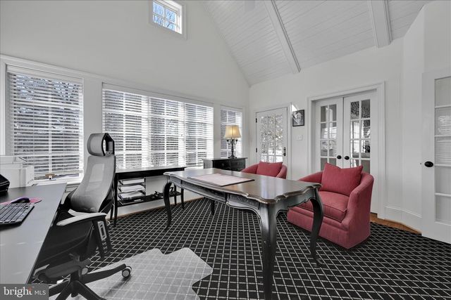 518 NEWTOWN RD, Berwyn, PA 19312