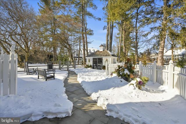 518 NEWTOWN RD, Berwyn, PA 19312