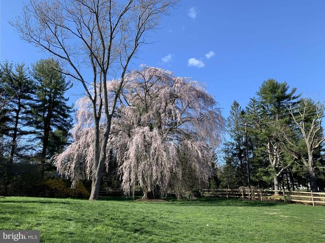 518 NEWTOWN RD, Berwyn, PA 19312