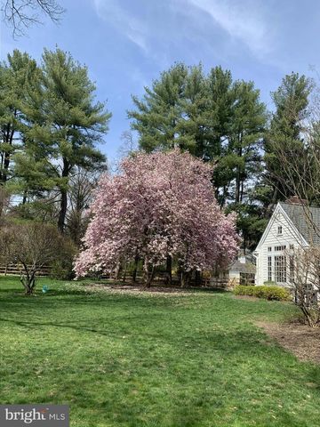 518 NEWTOWN RD, Berwyn, PA 19312