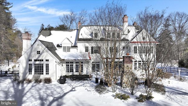 518 NEWTOWN RD, Berwyn, PA 19312