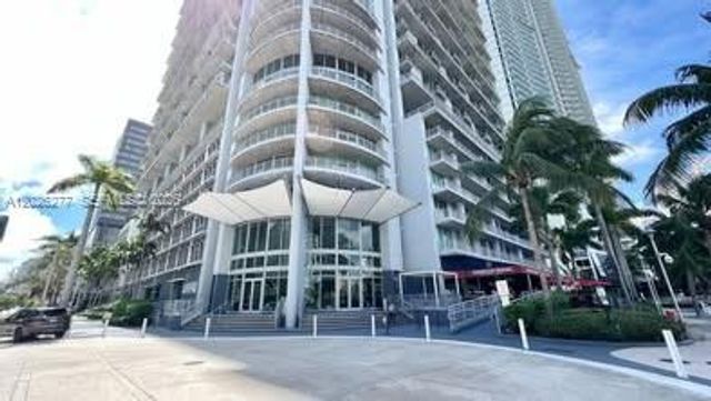 690 SW 1st Ct 1908, Miami, FL 33130