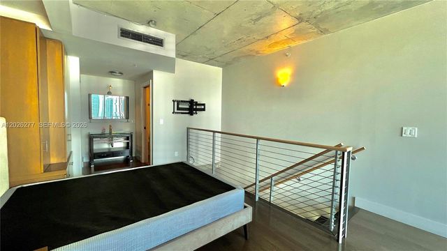 690 SW 1st Ct 1908, Miami, FL 33130