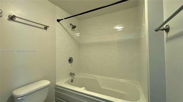 690 SW 1st Ct 1908, Miami, FL 33130
