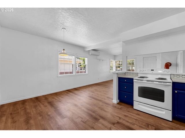 2907 E 29TH St, Vancouver, WA 98661
