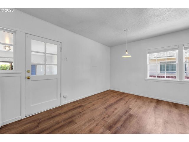 2907 E 29TH St, Vancouver, WA 98661