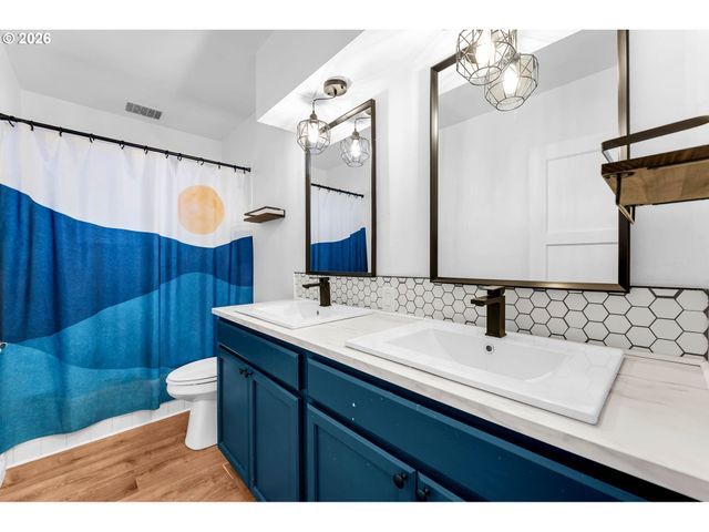 2907 E 29TH St, Vancouver, WA 98661