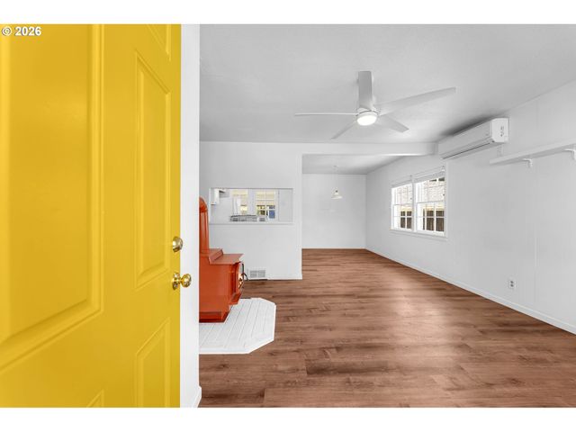 2907 E 29TH St, Vancouver, WA 98661